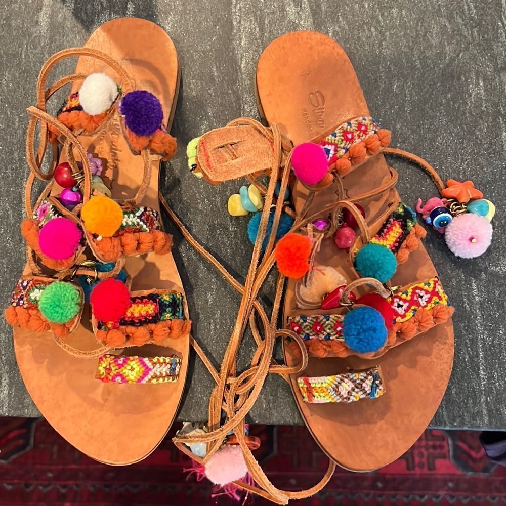 Wrap up Pom-Pom Sandals